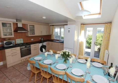 The kitchen & dining area at South Seas, Tenby