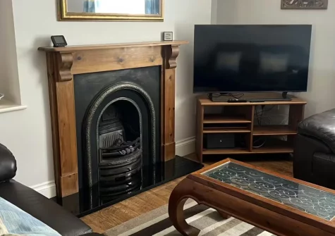 South Seas, Tenby is a spacious five-bedroom townhouse in the heart of this historic walled town, featuring a sunny private garden, generous family living spaces, and an easy stroll to the pretty harbour, beaches, and medieval streets.