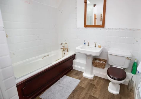 The bathroom at Sparta Cottage, Tenby