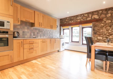 The kitchen & dining area at Stable Cottage, Templeton