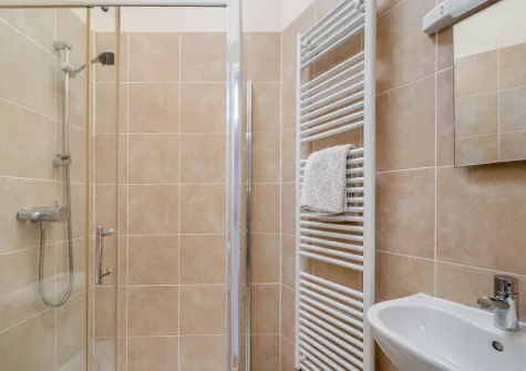 Bedroom #4 & #5 en-suite shower room at Stammers Retreat, Saundersfoot