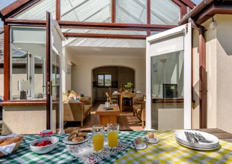 The patio, barbecue & alfresco dining area at Stammers Retreat, Saundersfoot