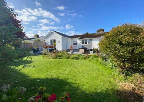 The patio, outdoor sitting area & garden at Sundown, Saundersfoot
