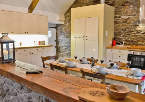 The kitchen & dining area at Swallow Lodge at Upper Farms Barns, Mathry