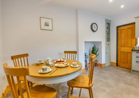 The kitchen & dining area at Talafon, Pencaenewydd