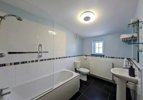 The bathroom at Tan Y Bryn Y Beudy, Cwm-Yr-Eglwys