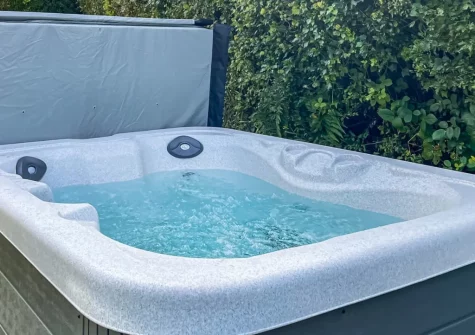 The hot tub at Tan y Castell Cottage, Llan-mill