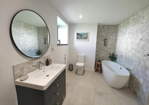 The bathroom at The Barn at Arnold's Hill Farm, Slebech