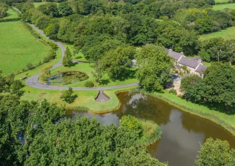 The Barn is surrounded by large private & scenic woodlands