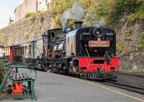 Enjoy a day out on the Welsh Highland Railway which stretches for 64 kilometres through Eryri (Snowdonia)