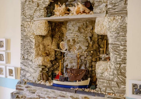 The living room at The Old Coach House, Tenby