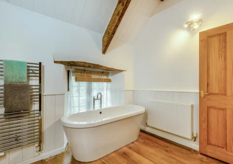 The bathroom at The Old School House, Walton West