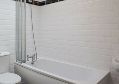 The bathroom at The Penthouse at Newton Croft, Tenby