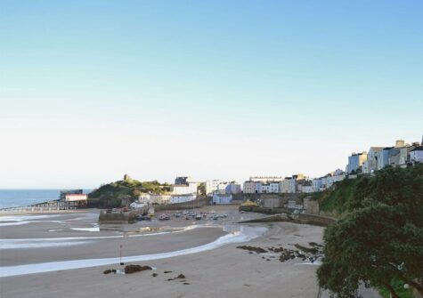 The closeness to North Beach makes The Penthouse at Newton Croft, Tenby a fantastic base for a family holiday