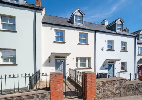 The Sandbox, spread over four floors, is bright & airy throughout with a fresh decor that makes guests feel instantly at home