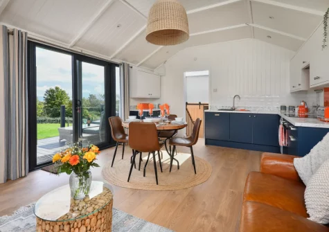 The living, dining area & kitchen at The Stables, Abererch
