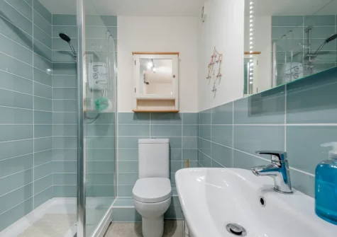 The shower room at Tide View, Broad Haven