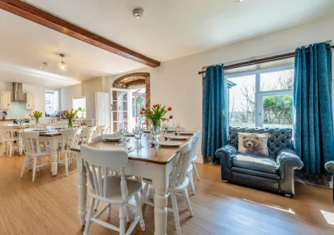 The dining room at Trebrowen, Angle