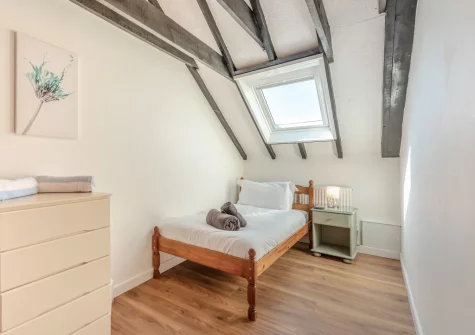 Bedroom #10 at Trebrowen, Angle