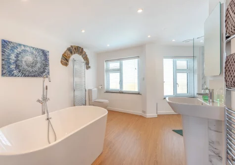 The first bathroom at Trebrowen, Angle