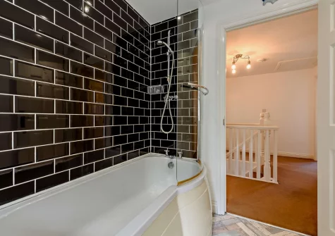 The bathroom at Twmbarlwm, Tenby