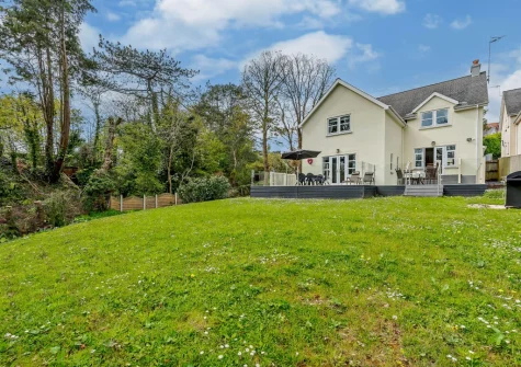 The fully enclosed garden at Twmbarlwm, Tenby