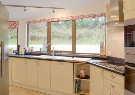 The kitchen at Ty Hapus, Dwrbach