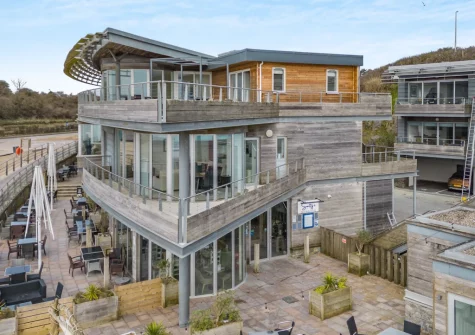 Ty Traeth is a stunning beachfront apartment looking over Tenby's South Beach