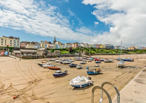 Ty Traeth is an ideal base for exploring Tenby & everything the town has to offer