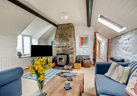 The living room at Ty'n Y Mur Cottage, Abersoch