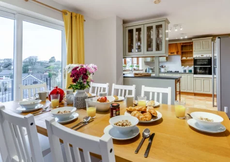 The kitchen & dining area at Valley View, Manorbier