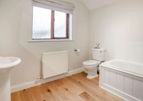 The bathroom at Valley View, Manorbier