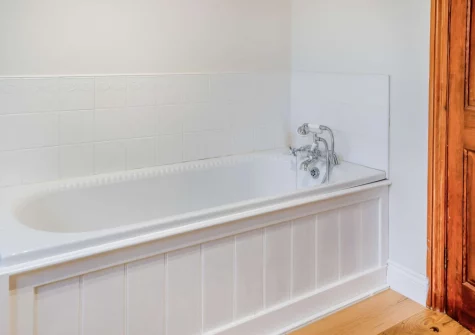 The bathroom at Valley View, Manorbier