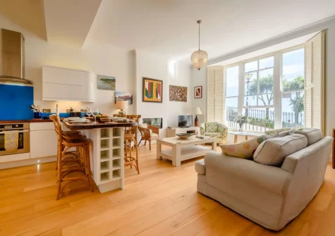 The living & breakfast bar dining area at Whitesands, Tenby