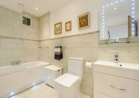 The bathroom at Whitesands, Tenby