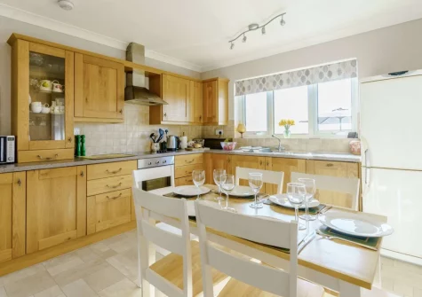 The kitchen & dining area at Wilwin, Maenclochog