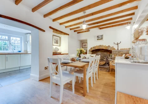 The kitchen & dining room at Woodbine Cottage, Saundersfoot