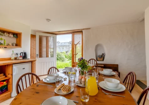 The dining area at Workshop Cottage, Trefasser