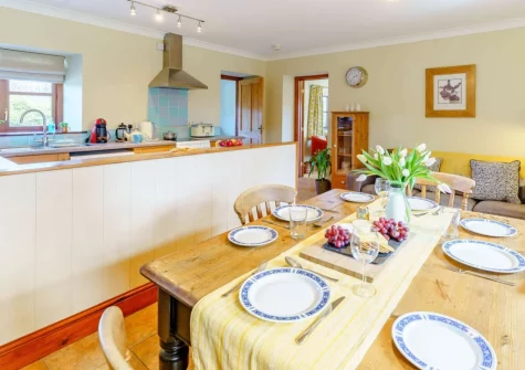 The kitchen & dining area at Y Beudy, Clynderwen