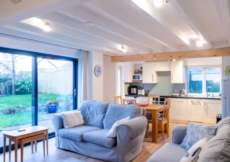 The living & dining area at Y Bwthyn Bach, Saundersfoot