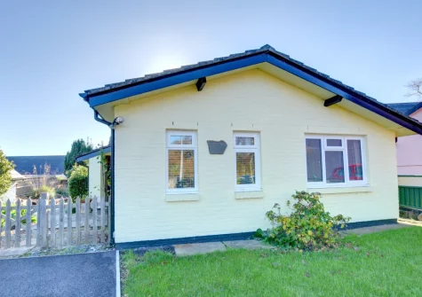 Y Bwthyn Bach is set in an idyllic spot just a short stroll from a beautiful sandy beach