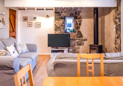 Y Bwthyn Bach, Saundersfoot