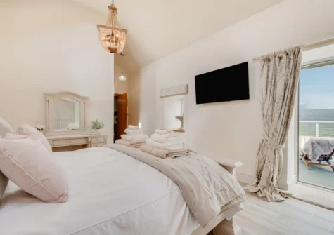 Bedroom #1 at Ynys Cadno, Trawsfynydd