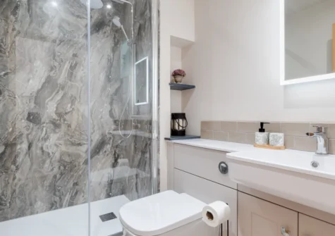 Bedroom #1 en-suite shower room at Ynys Cadno, Trawsfynydd