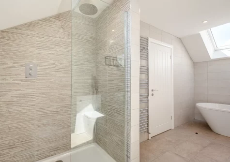 The bathroom at Yr Hen Barlwr, Talwrn
