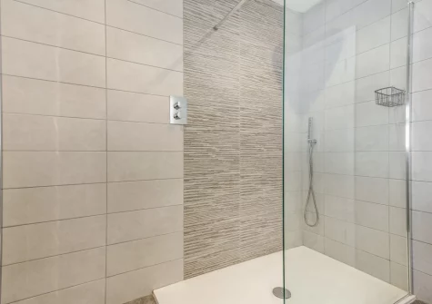 The shower room at Yr Hen Barlwr, Talwrn