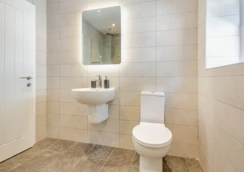 The shower room at Yr Hen Barlwr, Talwrn