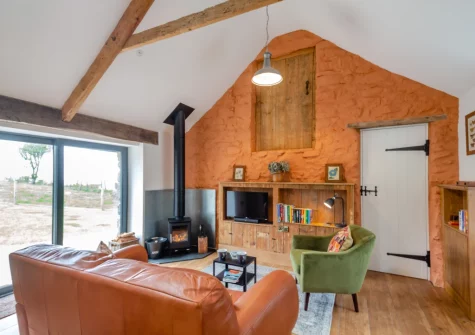 The living room at Yr Hen Ysgubor, Sarn Meyllteyrn